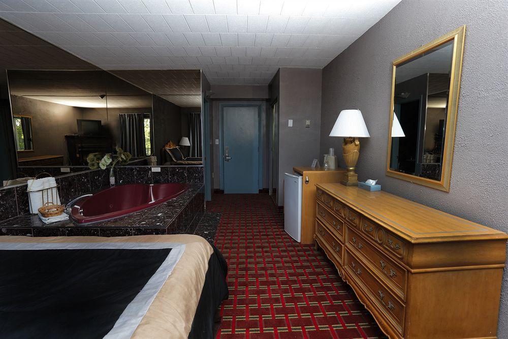 Belmont Inn Sudbury Eksteriør billede